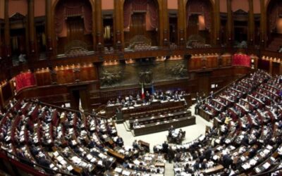 Scontro e vuoti in Aula, la pace chiede maturità
